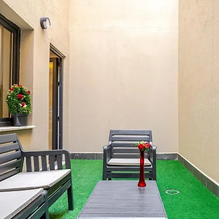 Chido Aparthotel *