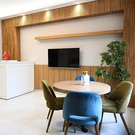 Chido Apartahotel 4*